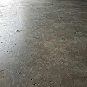 מניעת החלקה במשטחים תעשייתיים וביתיים בהתאמה מלאה